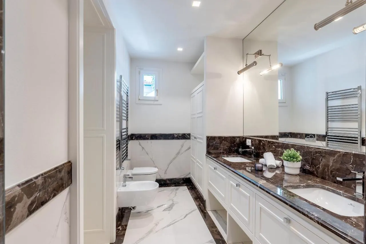 Genteel Home Prato 0*, Πράτο